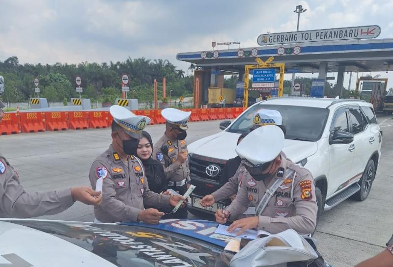 Polda Riau Gelar Razia Kecepatan dan Tes Alkohol di Wilayah Tol Permai